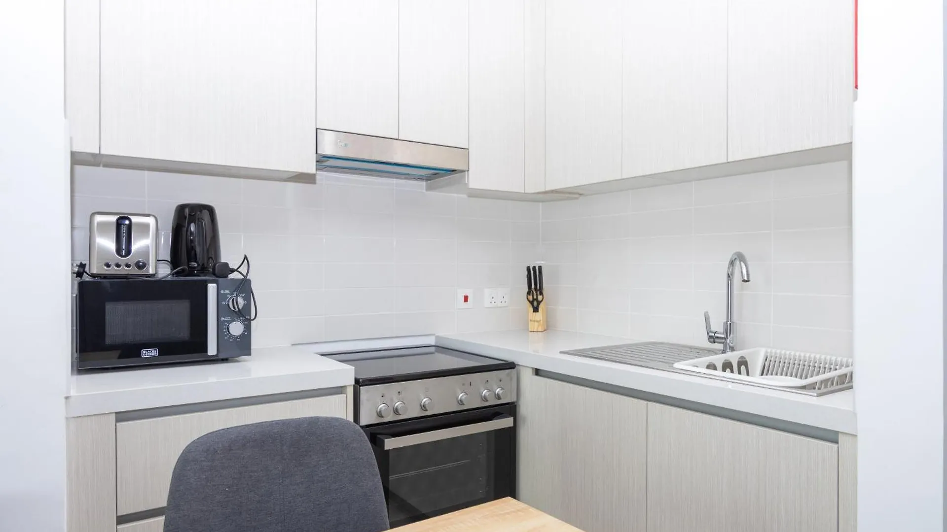 Bloomfields Stu Waterfront Studio Yas أبو ظبي الإمارات العربية المتحدة