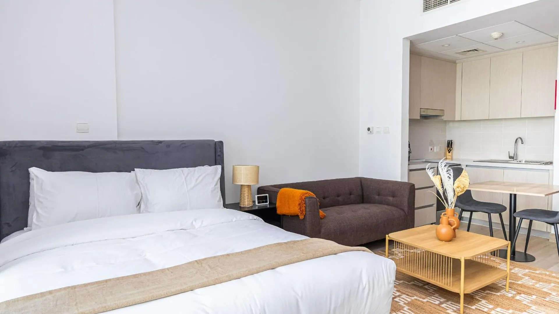 Bloomfields Stu Waterfront Studio Yas أبو ظبي 0*,  الإمارات العربية المتحدة